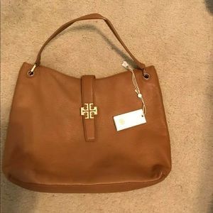 [40% OFF] Tan Tory Burch Shoulder Bag